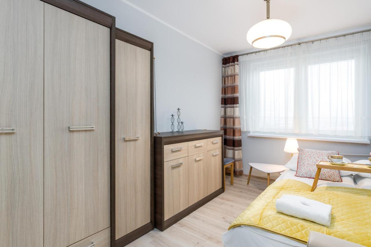 Апартаменты Osiedle Orla Bialego Apartament Познань Экстерьер фото